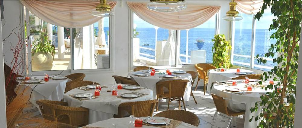 Hotel Ariana Marine du Miomo المظهر الخارجي الصورة